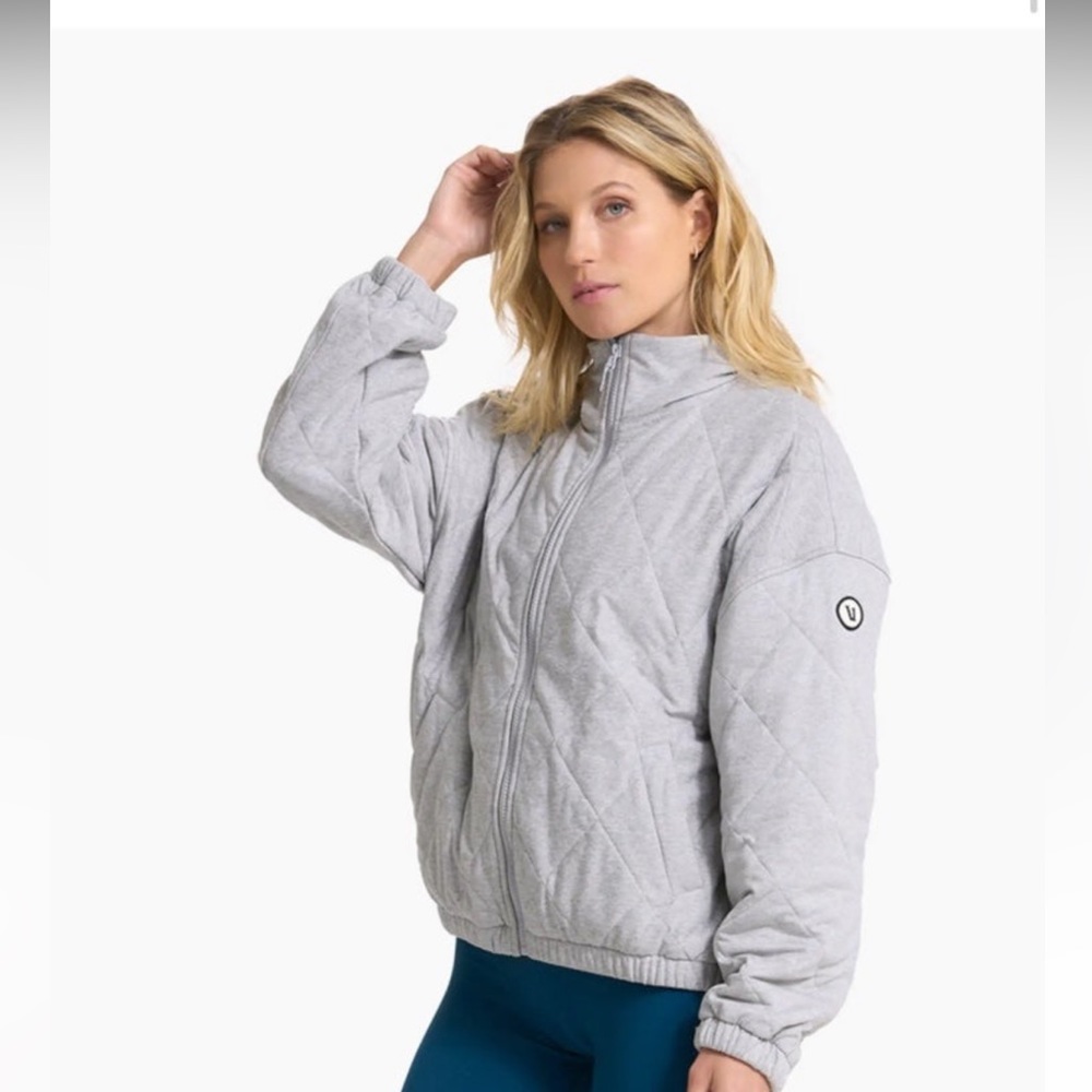 NWT Vuori Halo Insulated Jacket for Women